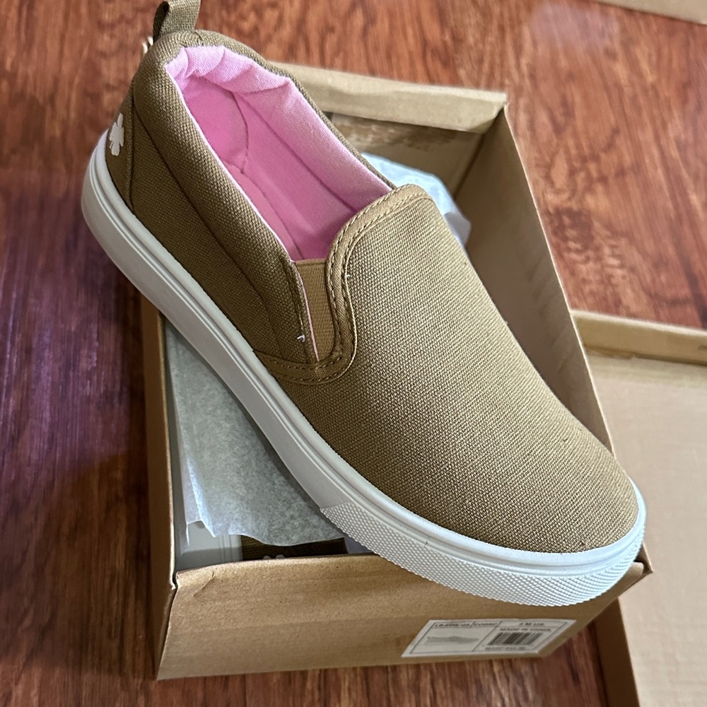 Lucky Brand Tan Slip-On Shoes with Pink Lining Little Girls